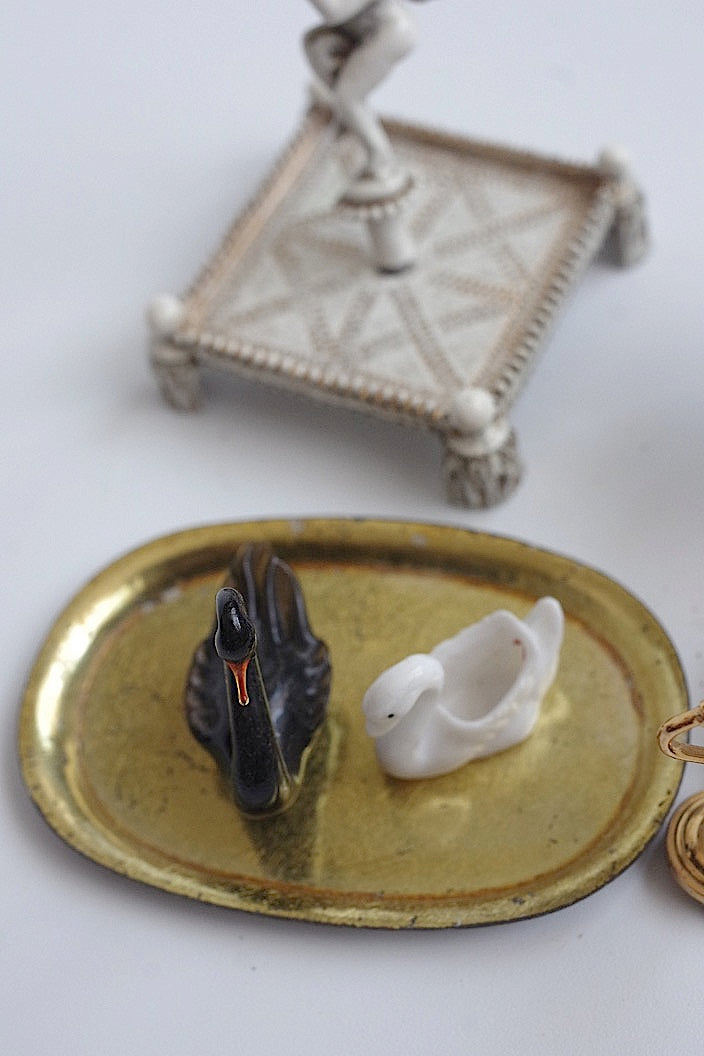 mobilier miniatures antique アンティーク小物4