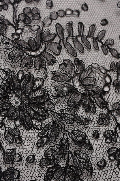 dentelle  antique　アンティークレース　シャンティイレース .FR a l'epoque