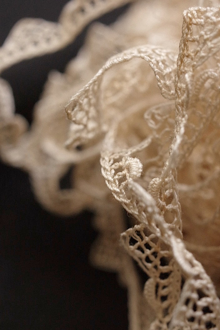 dentelle antique antique lace tape 770cm