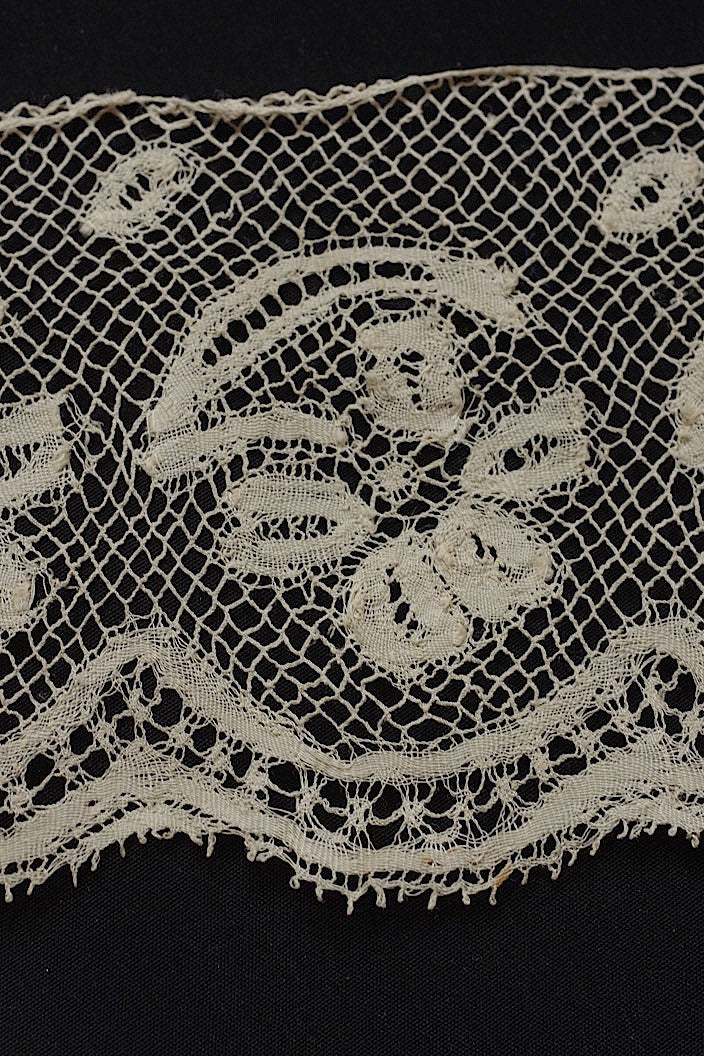 dentelle antique　アンティークレース　200cm 154cm 380cm .FR a l'epoque