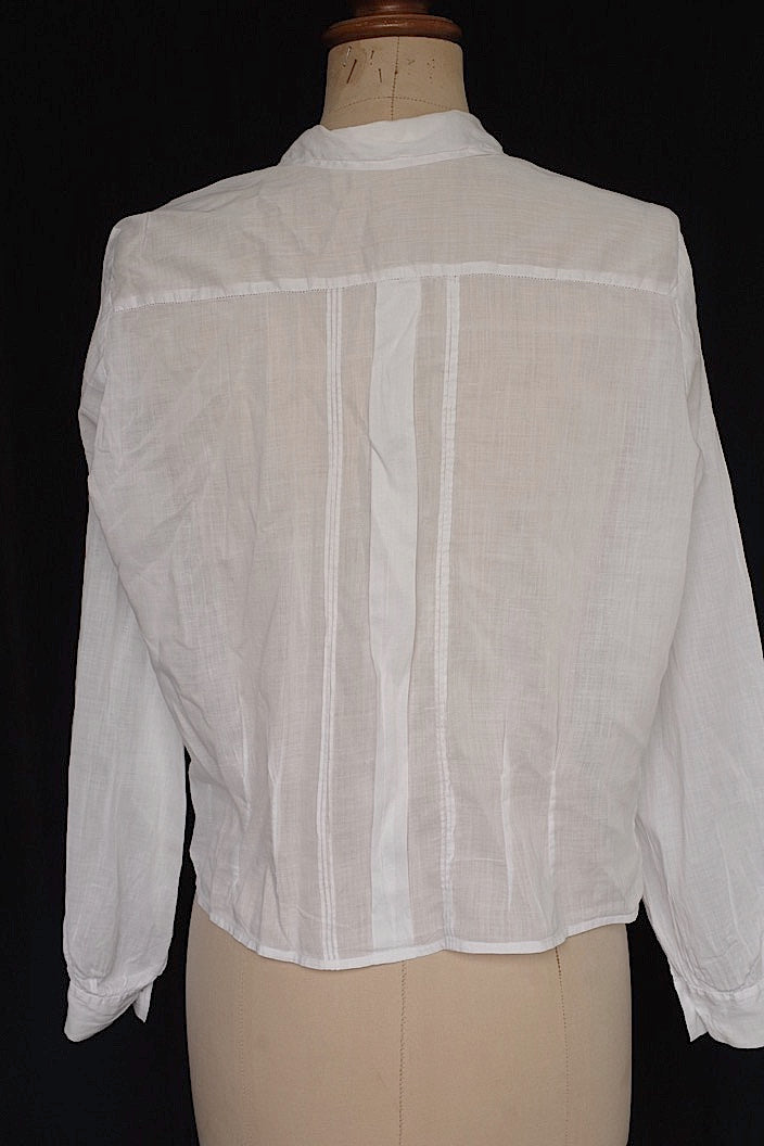 vêtement antique chemisier en coton antique 2