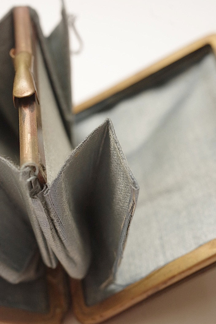 porte-monnaie antique アンティーク petit sac　コイン入れ .FR a l'epoque