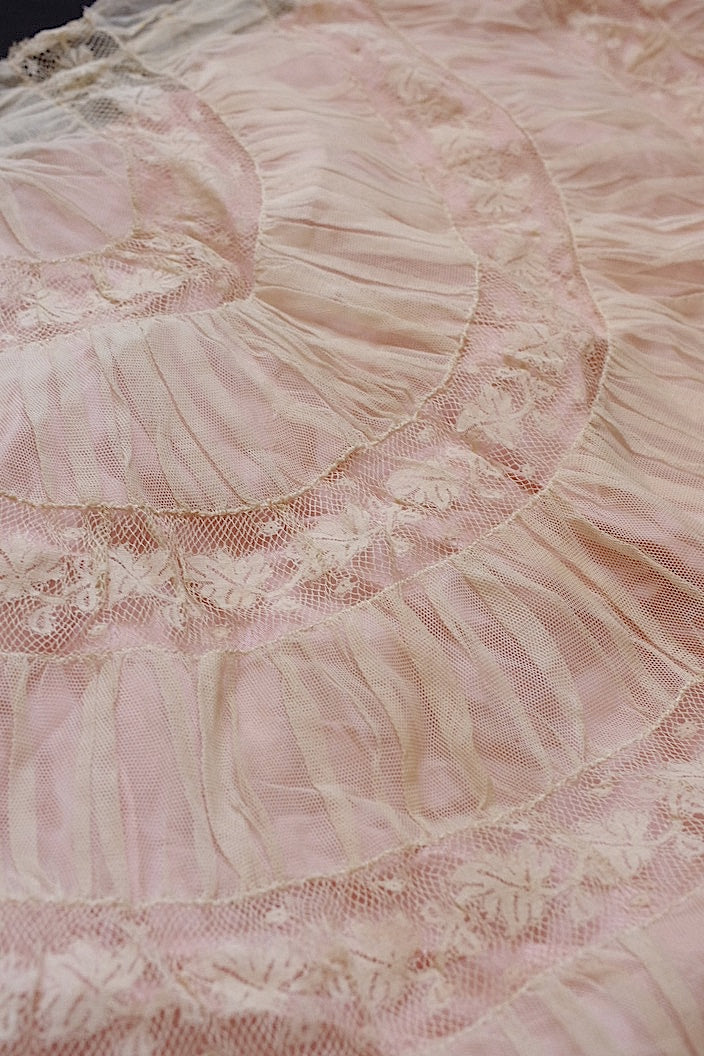 dentelle antique アンティークレース　半月型　クッションカバー .FR a l'epoque
