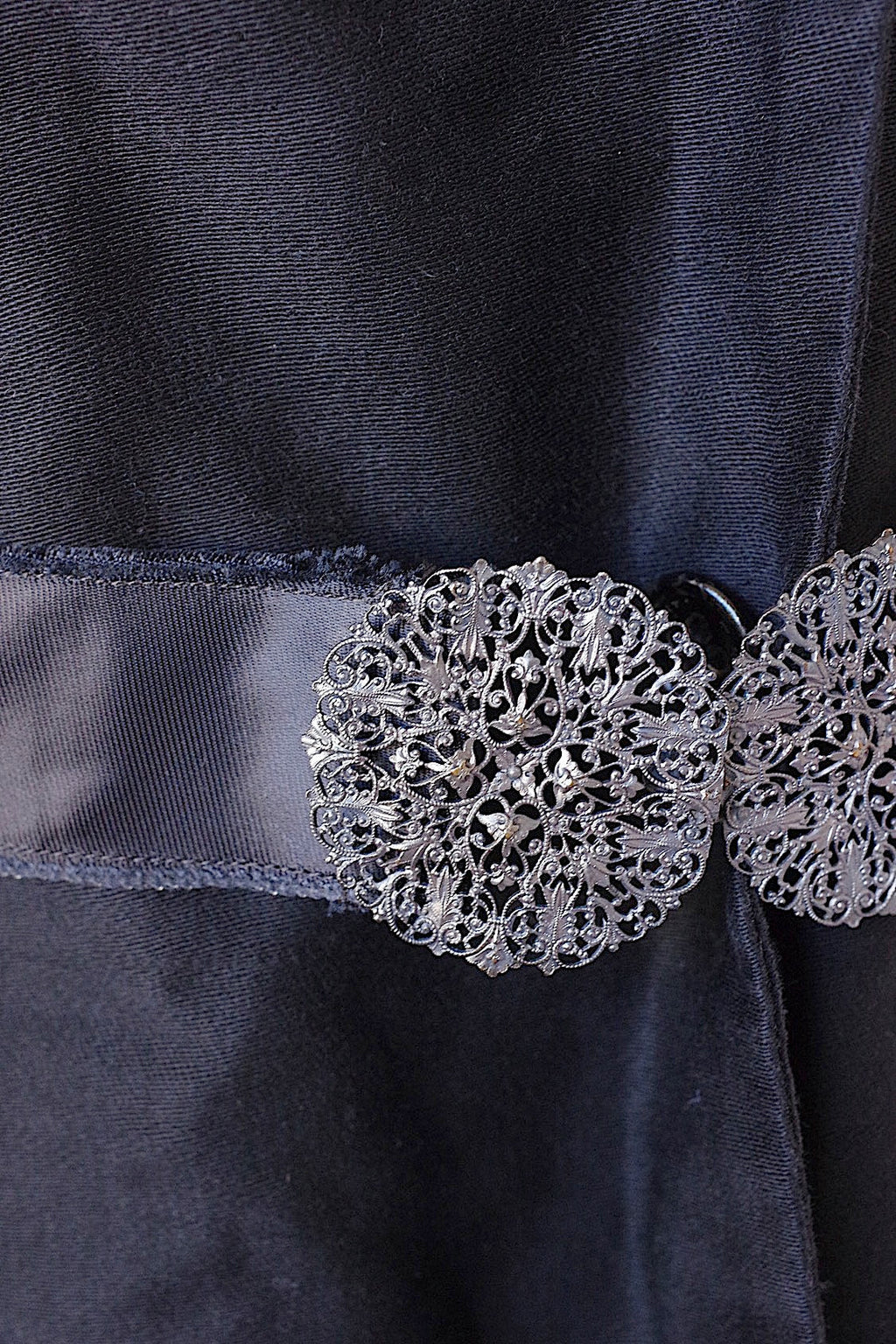 vêtement vintage ヴィンテージ　ワンピース noir .FR a l'epoque