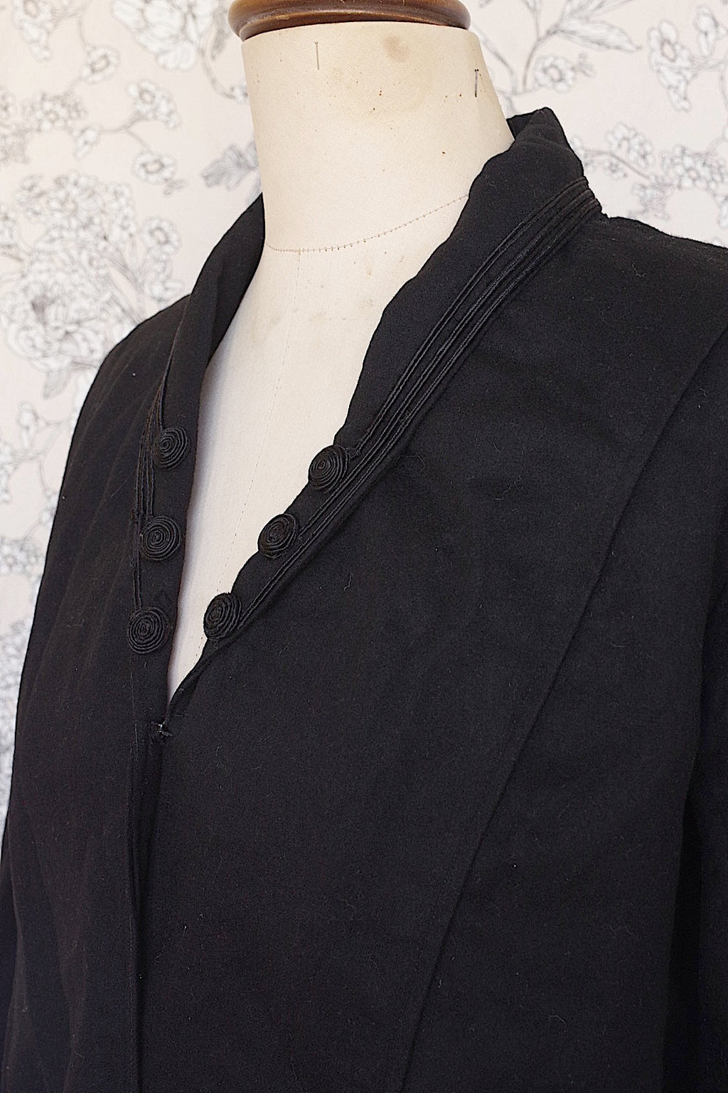 vêtement antique アンティークジャケット　veste noir .FR a l'epoque