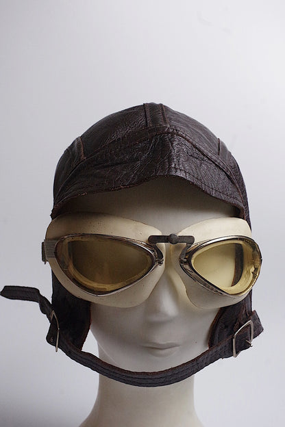 Casque de pilote vintage ヴィンテージ パイロット用帽子とメガネ .FR a l'epoque