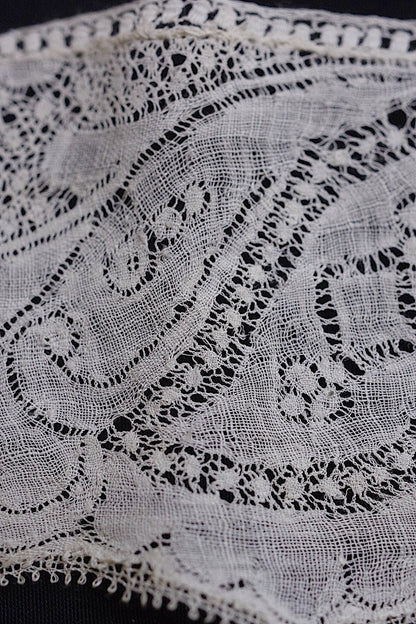 dentelle antique アンティークレースバンシュ　100cm 50cm .FR a l'epoque
