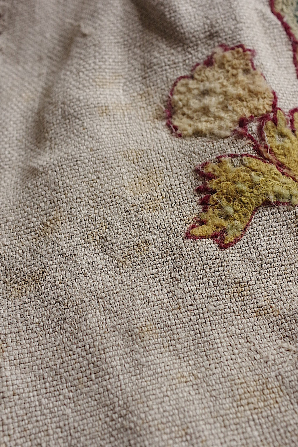 limge de maison antique アンティーク刺繍クロス .FR a l'epoque