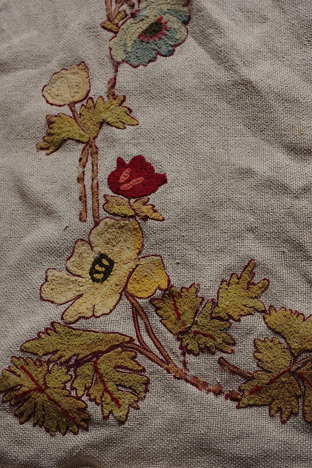 limge de maison antique アンティーク刺繍クロス .FR a l'epoque