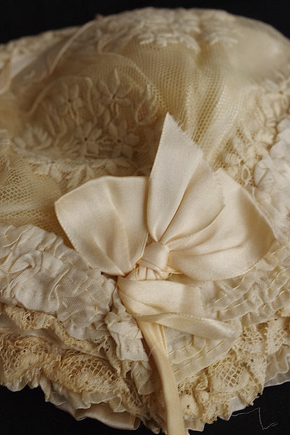 dentelle antique アンティークレース　bonnet ボネ　1 .FR a l'epoque