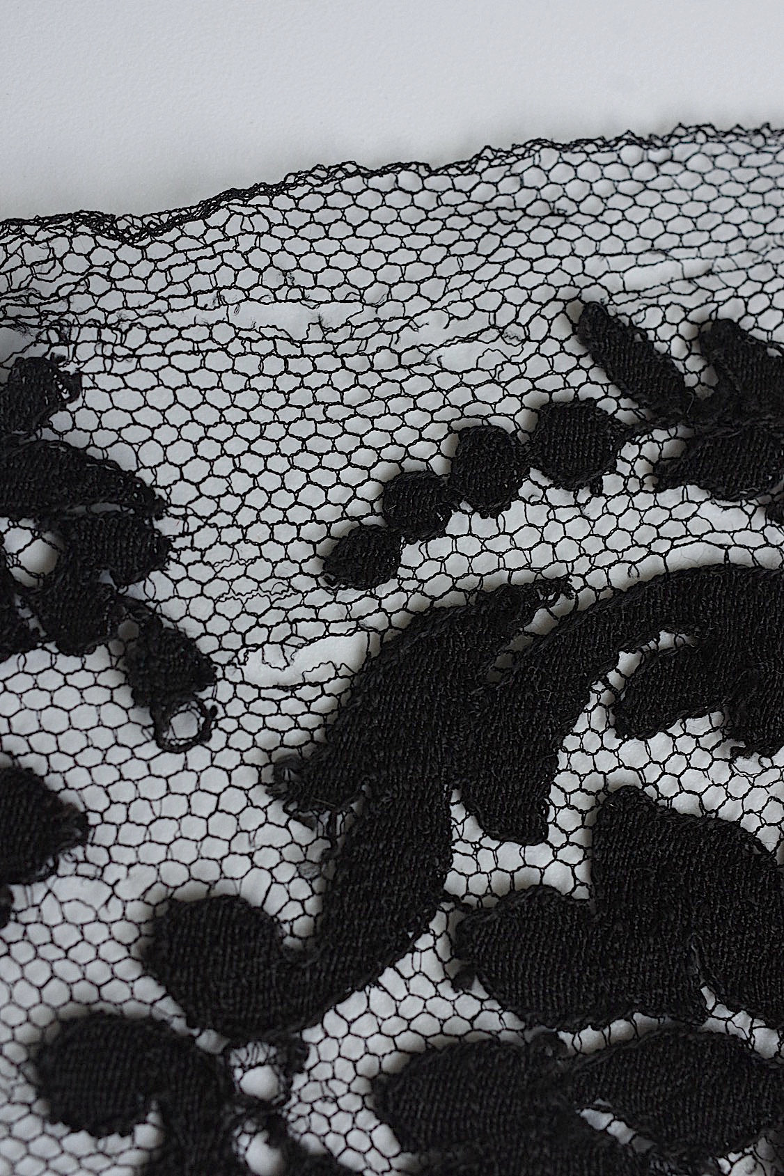 dentelle antique アンティークレース　ブロンドレース　350cm .FR a l'epoque