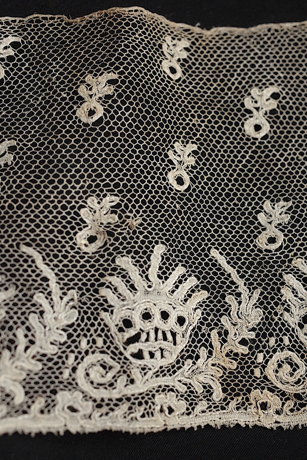 アンティークレース dentelle antique 　325cm .FR a l'epoque