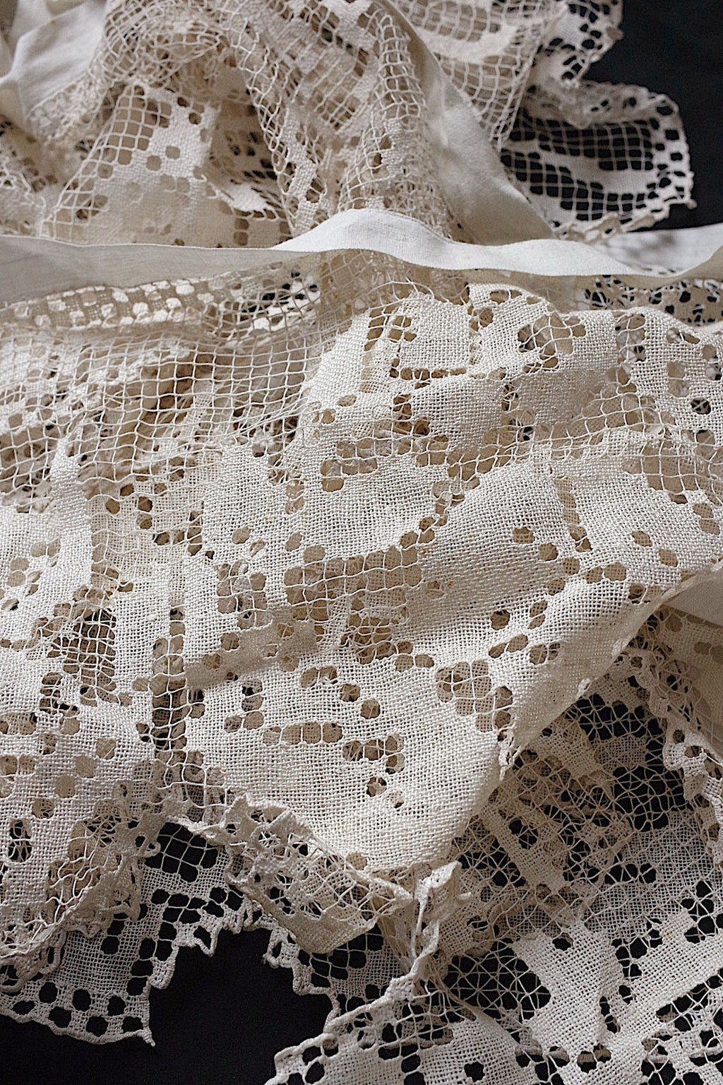 アンティークレース dentelle antique フィレレース　教会2 .FR a l'epoque