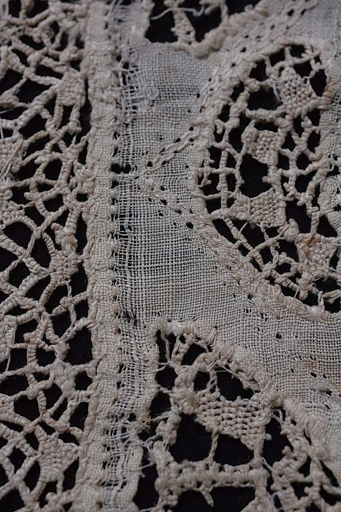 アンティークレース dentelle antique フィレレース　2 .FR a l'epoque
