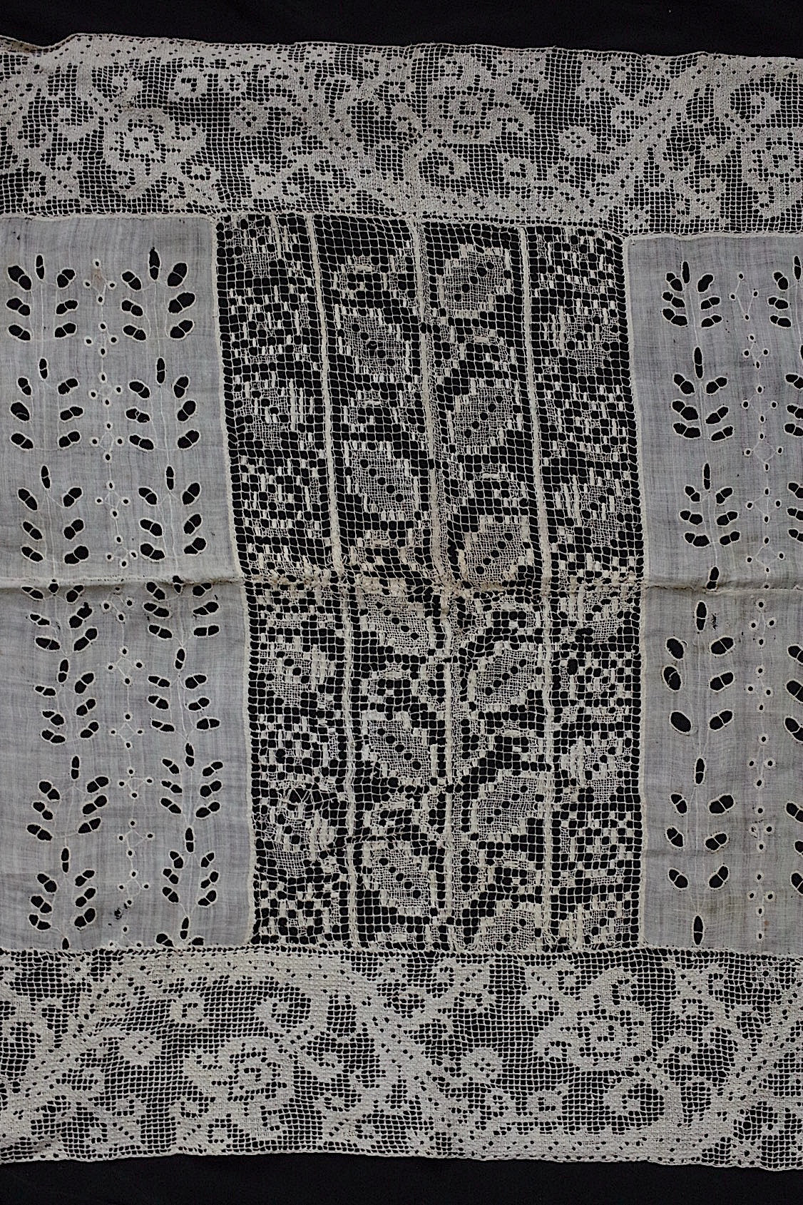 アンティークレース dentelle antique フィレレース　3 .FR a l'epoque