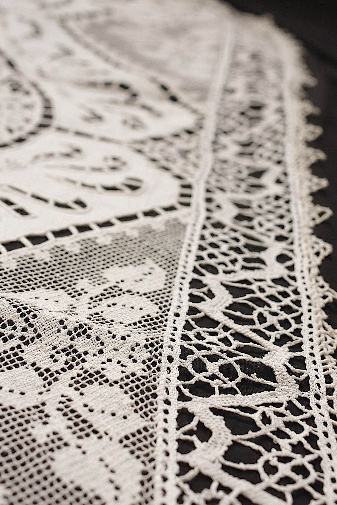 アンティークレース　dentelle antique アンティークレース 刺繍 クロス .FR a l'epoque