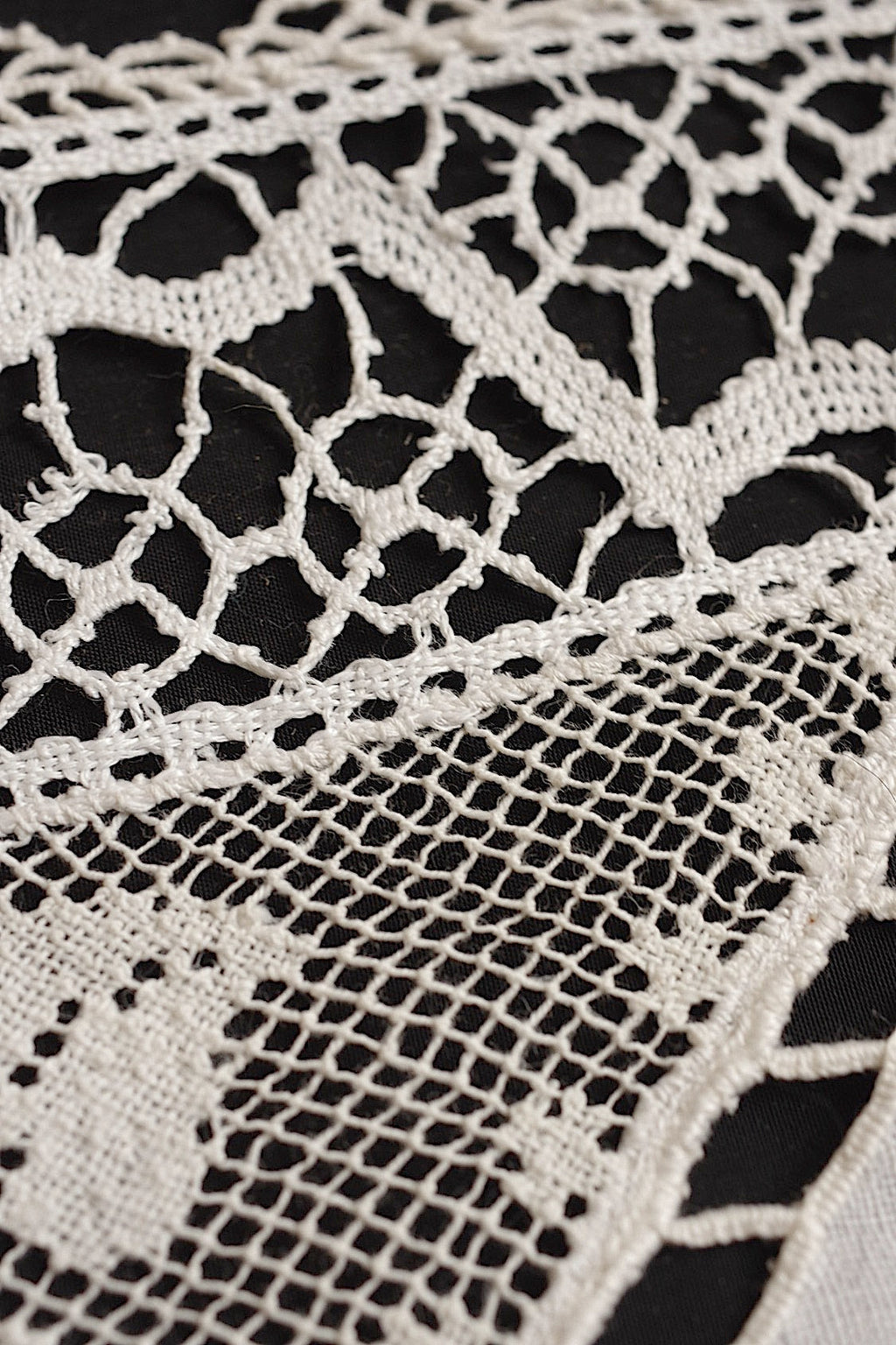 アンティークレース　dentelle antique アンティークレース 刺繍 クロス .FR a l'epoque