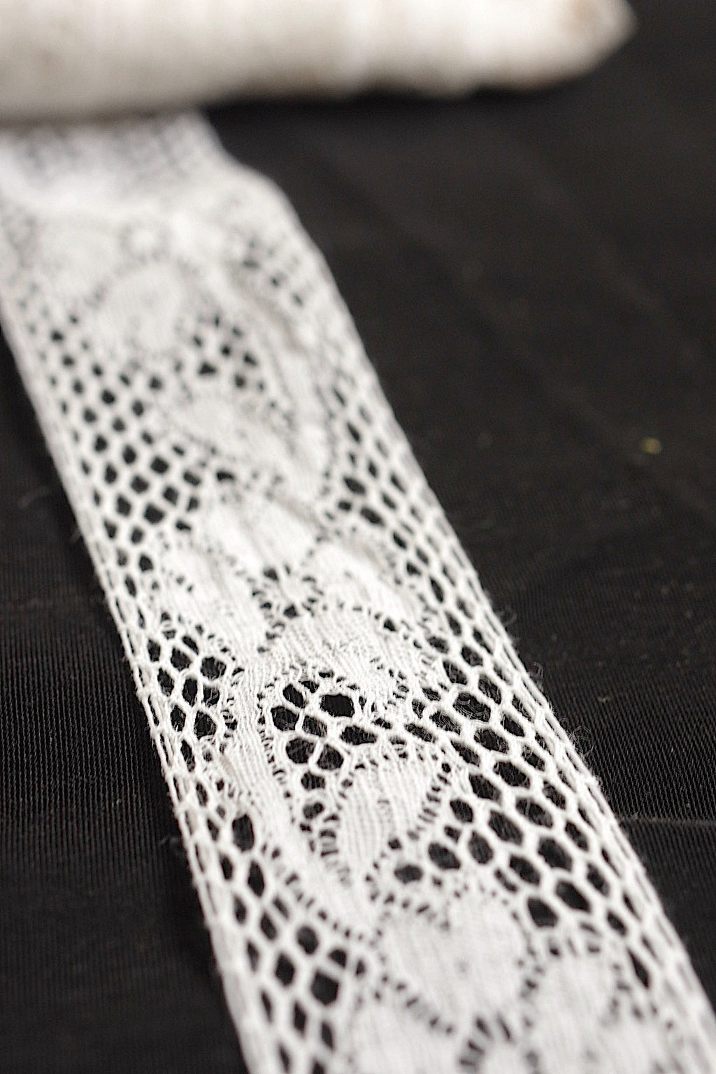 アンティークレース　dentelle antique アンティークレース808cm＋1098cm .FR a l'epoque