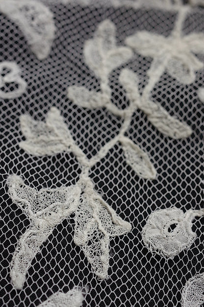 アンティークレース　dentelle antique アンティークレース  ハンカチ .FR a l'epoque