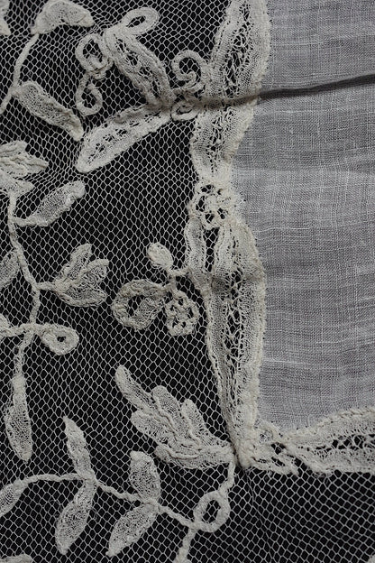 アンティークレース　dentelle antique アンティークレース  ハンカチ .FR a l'epoque