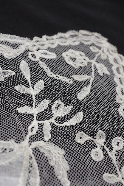 アンティークレース　dentelle antique アンティークレース  ハンカチ .FR a l'epoque