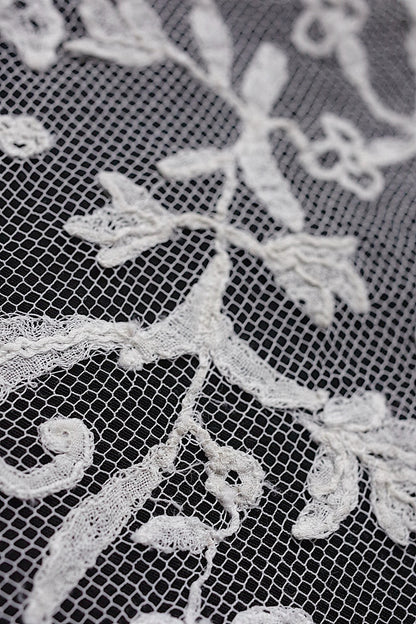 アンティークレース　dentelle antique アンティークレース  ハンカチ .FR a l'epoque