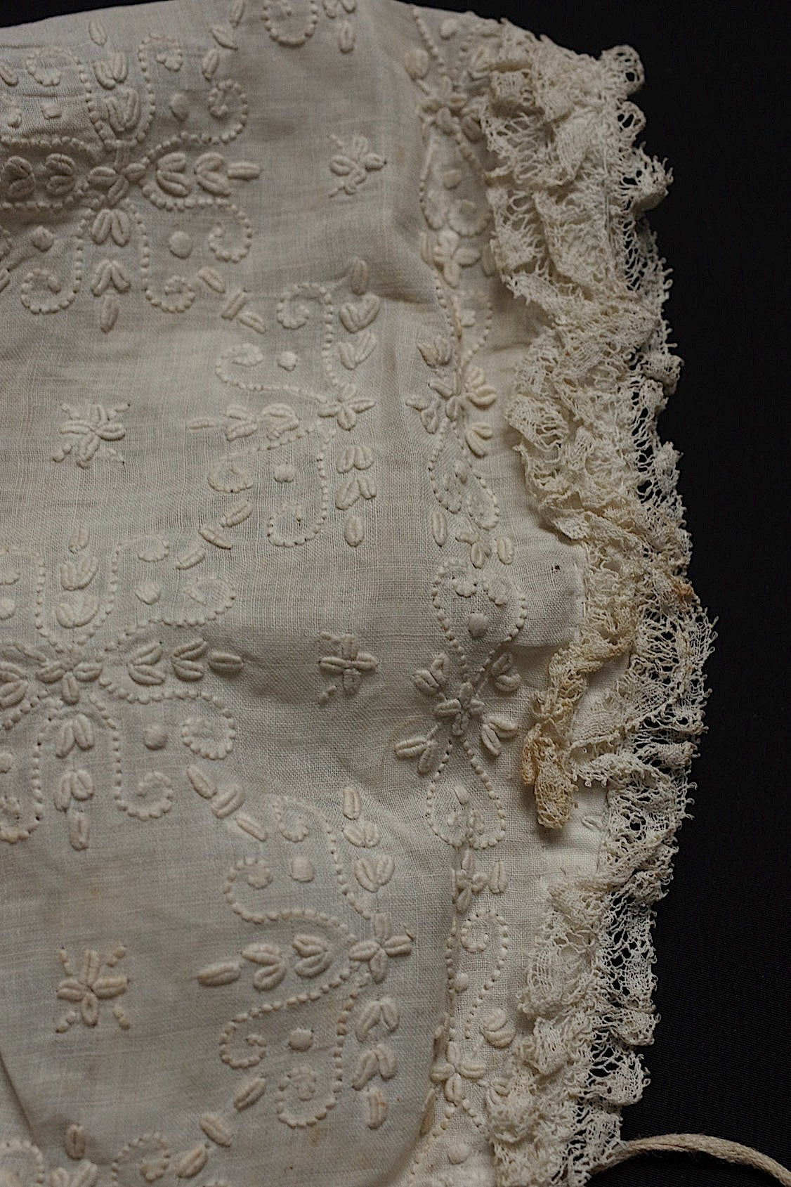 アンティークレース　dentelle antique アンティーク刺繍ボネ .FR a l'epoque