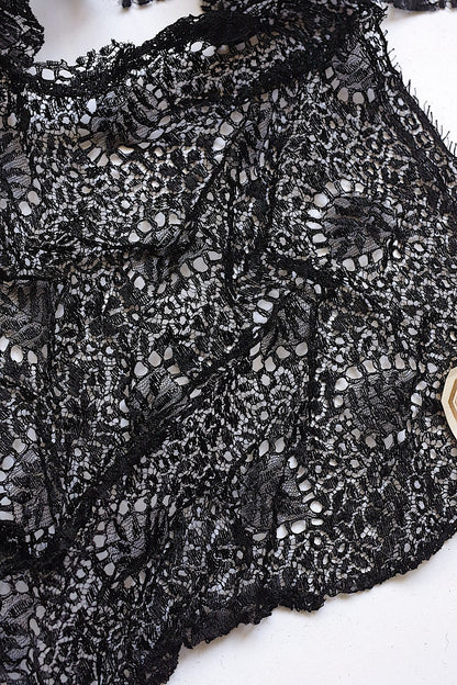 アンティークレースdentelle antique アンティークレース クロ　サンプルハギレ .FR a l'epoque