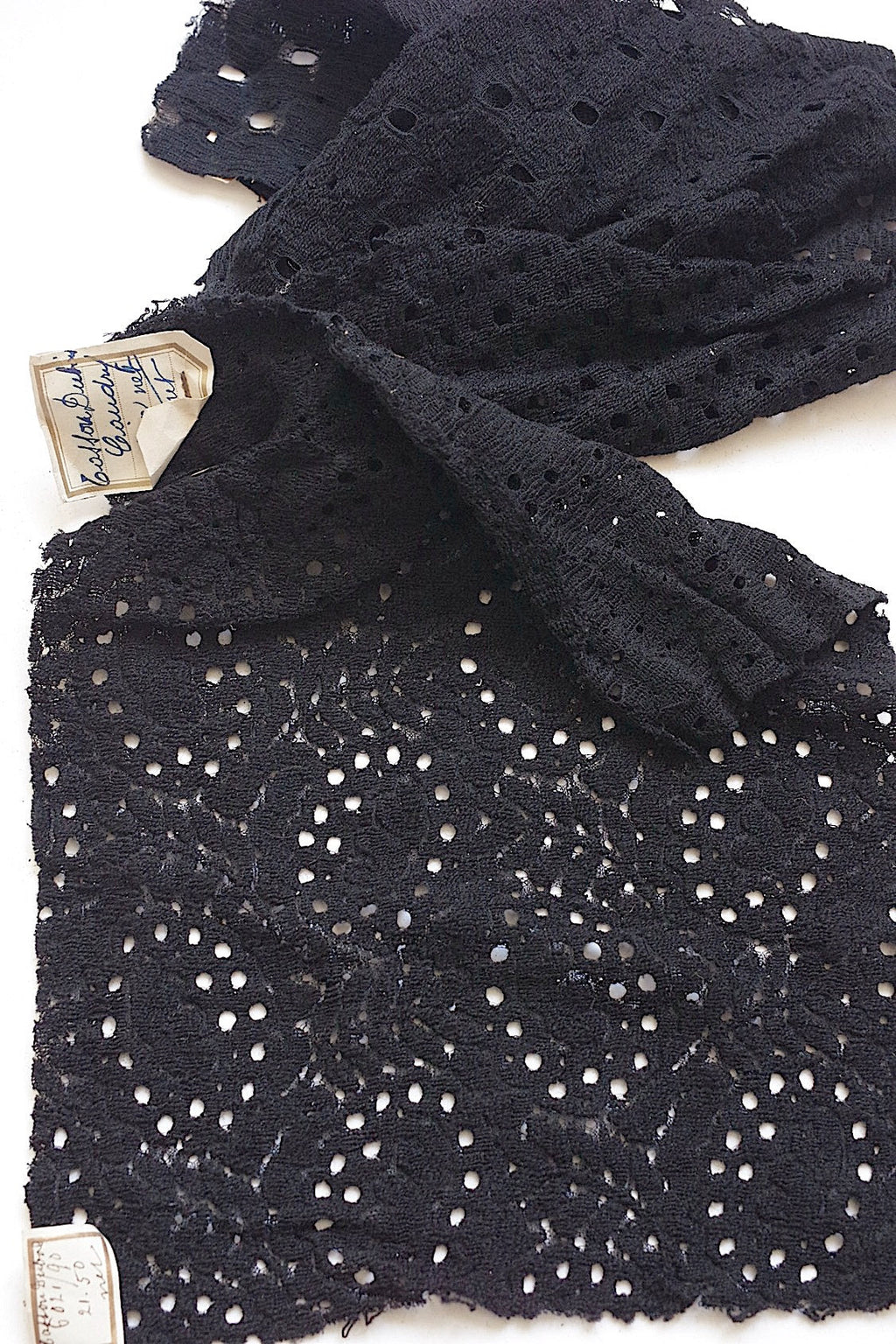 アンティークレースdentelle antique アンティークレース クロ　サンプルハギレ .FR a l'epoque