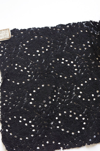 アンティークレースdentelle antique アンティークレース クロ　サンプルハギレ .FR a l'epoque