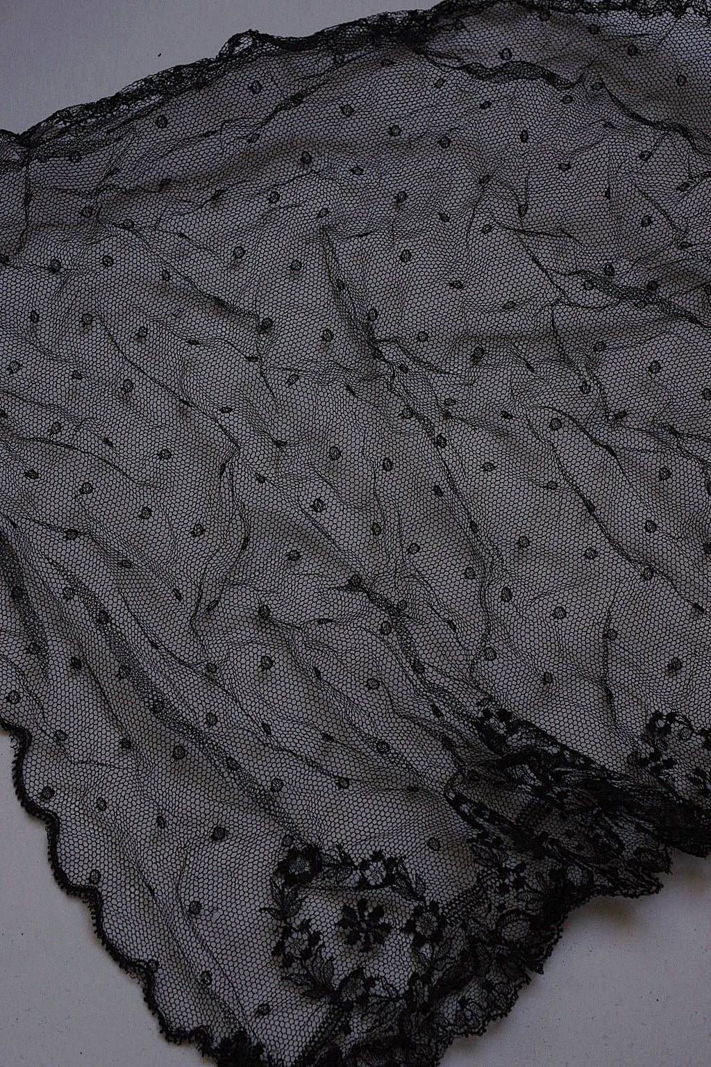 アンティークレースdentelle antique アンティークレース クロ　サンプルハギレ .FR a l'epoque