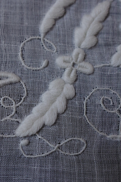 アンティークレースdentelle antique アンティーク刺繍ハンカチ　2 .FR a l'epoque