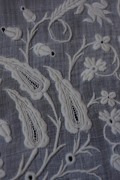 アンティークレースdentelle antique アンティーク刺繍ハンカチ　2 .FR a l'epoque