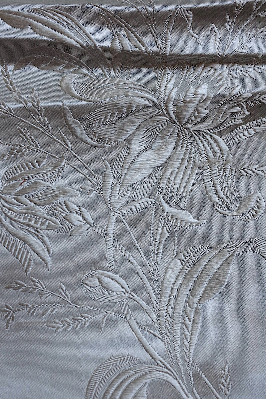 アンティークリボン　nouée antique アンティークリボン .FR a l'epoque