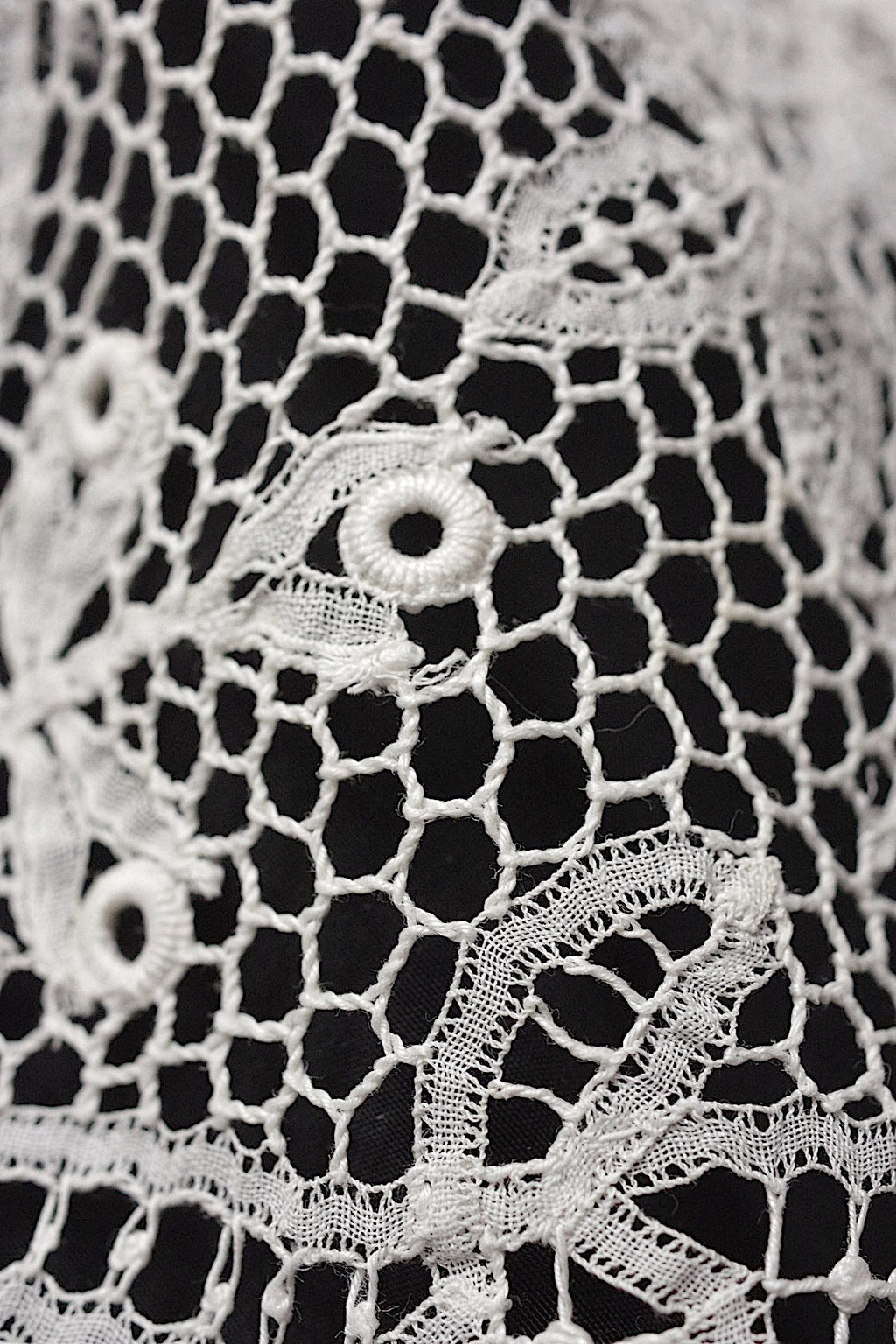 アンティークレース　dentelle  antique アンティークレース　bas d'aube 1 .FR a l'epoque