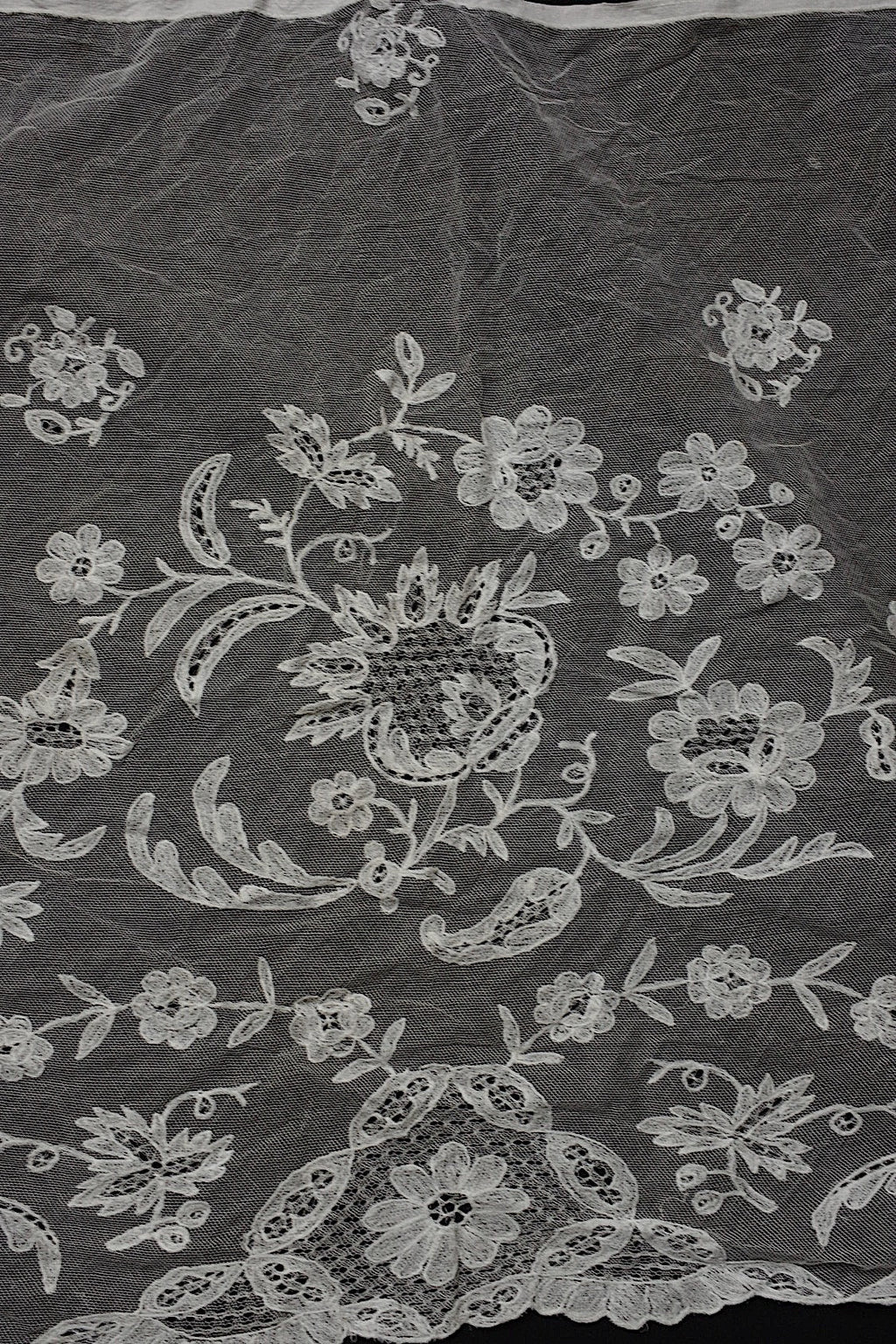 アンティークレース　dentelle  antique アンティークレース　bas d'aube 3 .FR a l'epoque