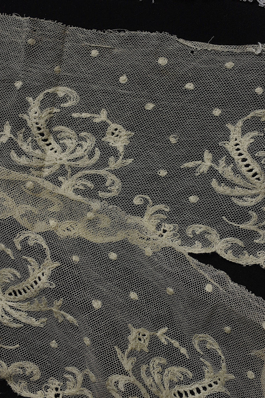 アンティークレース　dentelle  antique アンティークレース　2種類　5本 .FR a l'epoque