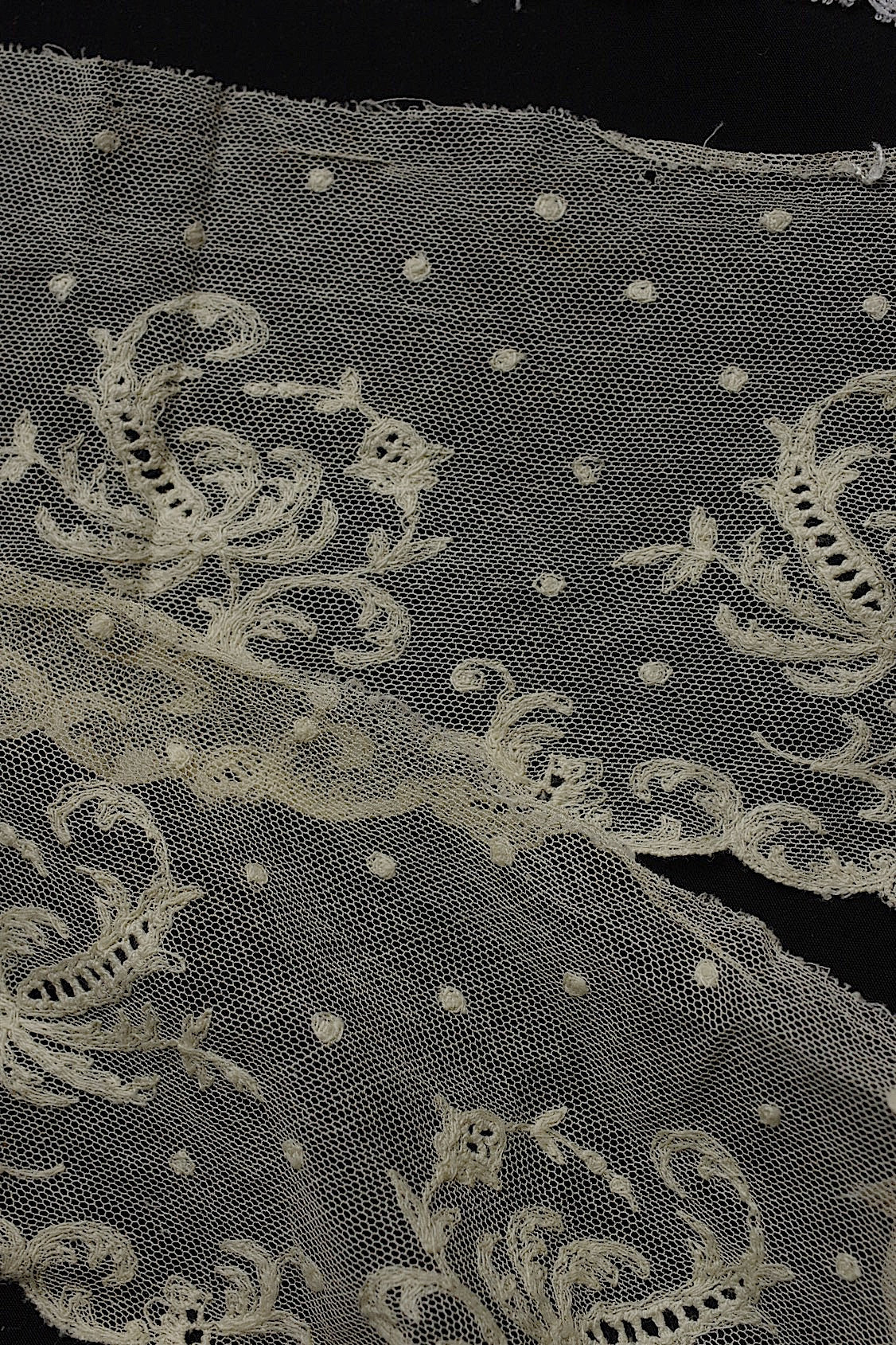 アンティークレース　dentelle  antique アンティークレース　2種類　5本 .FR a l'epoque