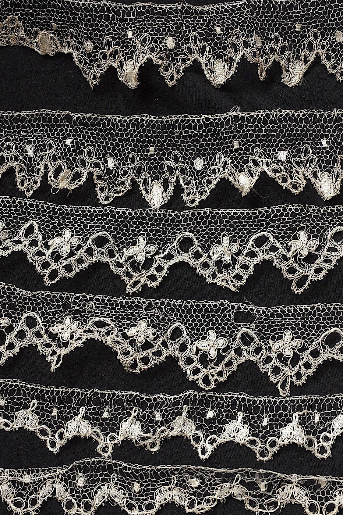 アンティークレース　dentelle  antique アンティークレース　ブロンドレース　lots 1 .FR a l'epoque