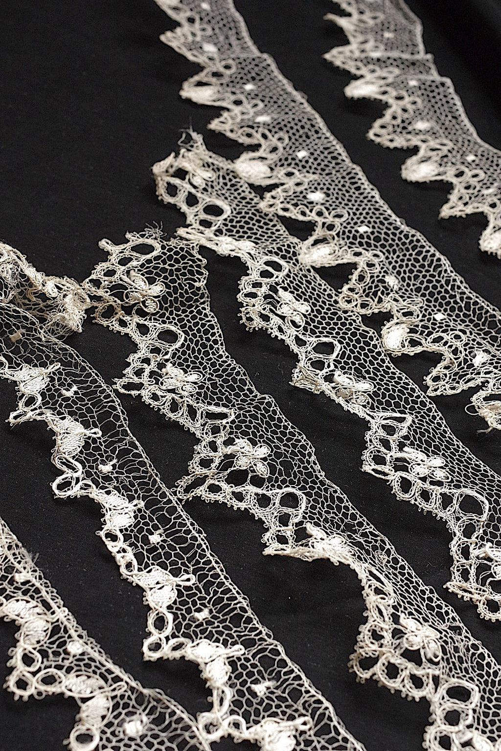 アンティークレース　dentelle  antique アンティークレース　ブロンドレース　lots 1 .FR a l'epoque