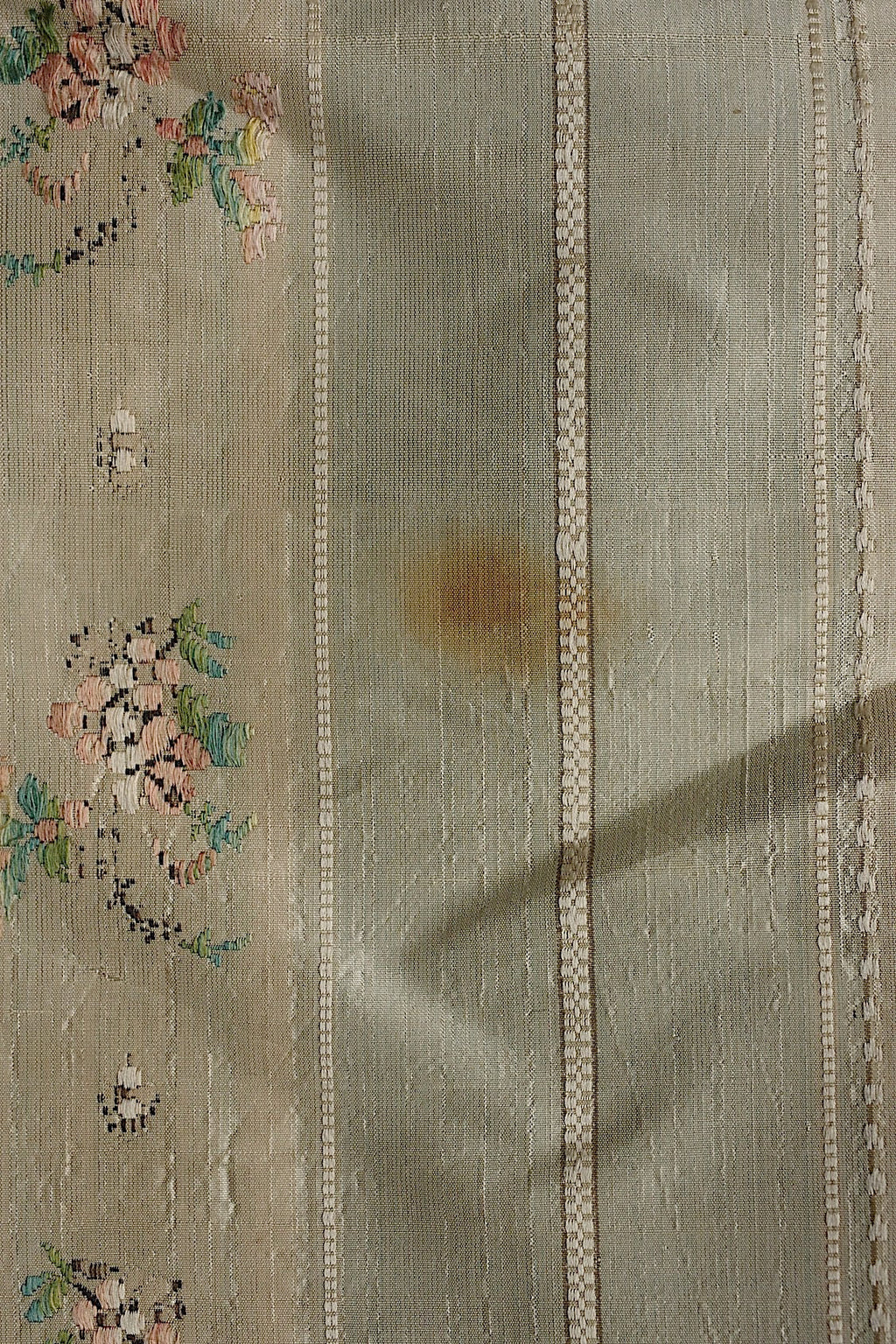 アンティーク生地　tissu antique アンティークシルク生地1 .FR a l'epoque