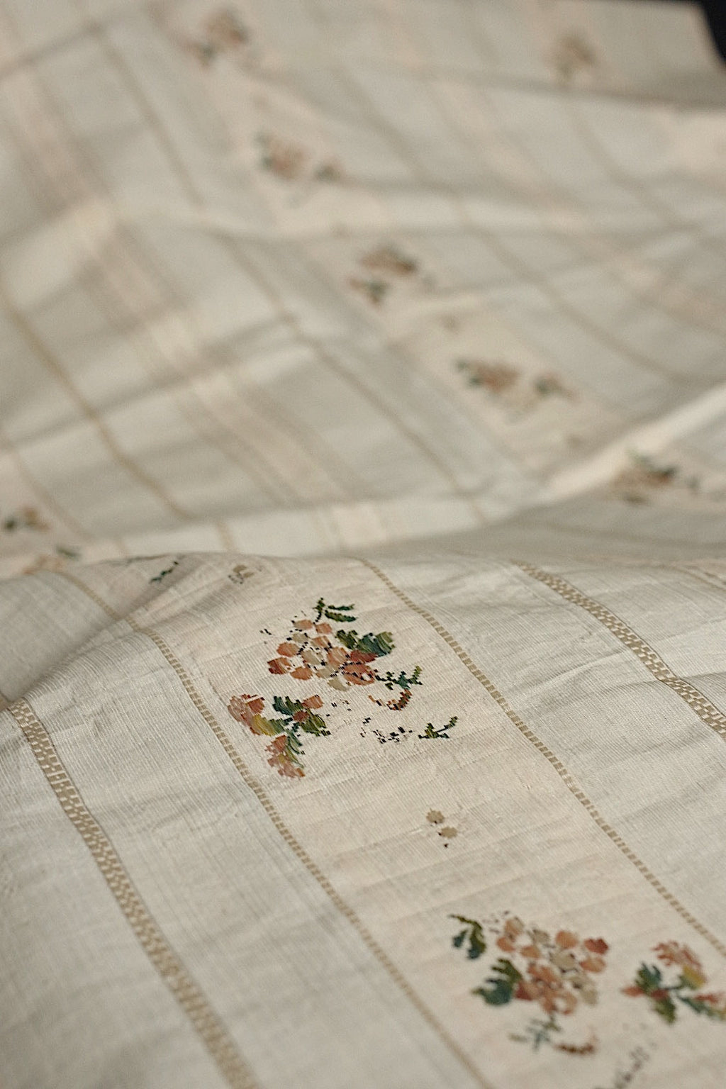 アンティーク生地　tissu antique アンティークシルク生地1 .FR a l'epoque