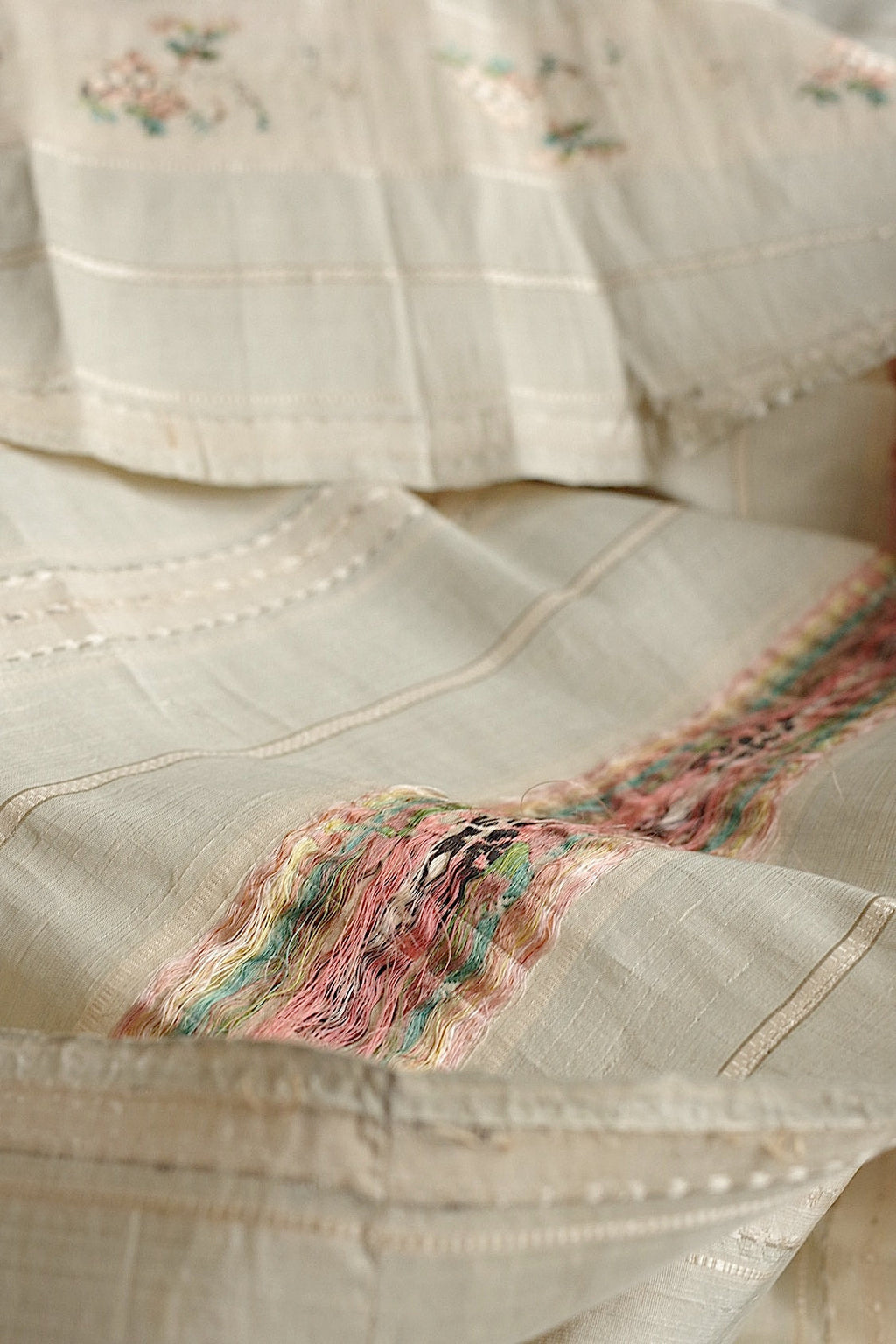 アンティーク生地　tissu antique アンティークシルク生地1 .FR a l'epoque