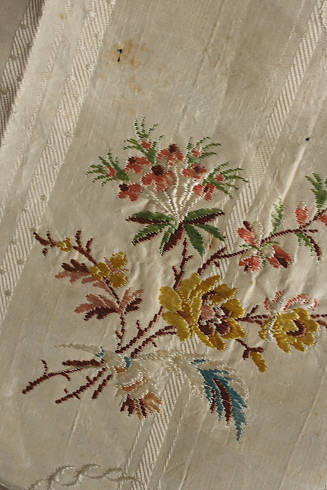 アンティーク生地　tissu antique アンティークシルク生地2 .FR a l'epoque