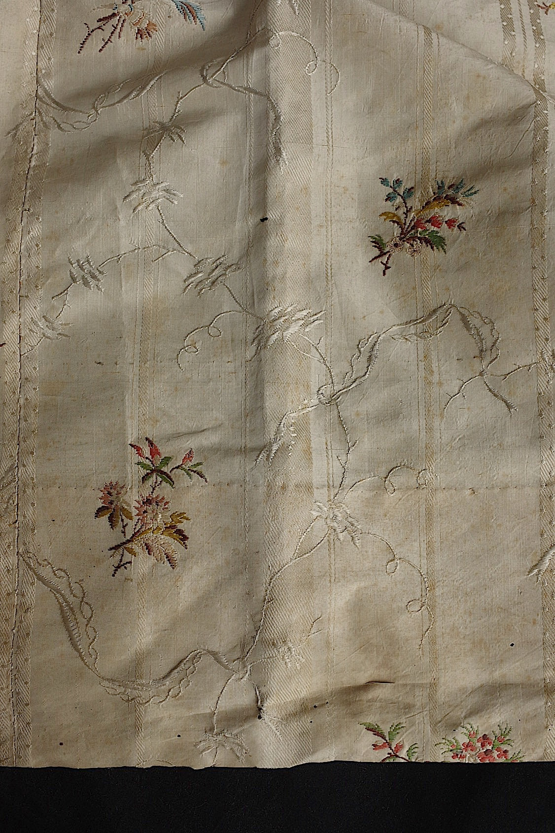 アンティーク生地　tissu antique アンティークシルク生地2 .FR a l'epoque