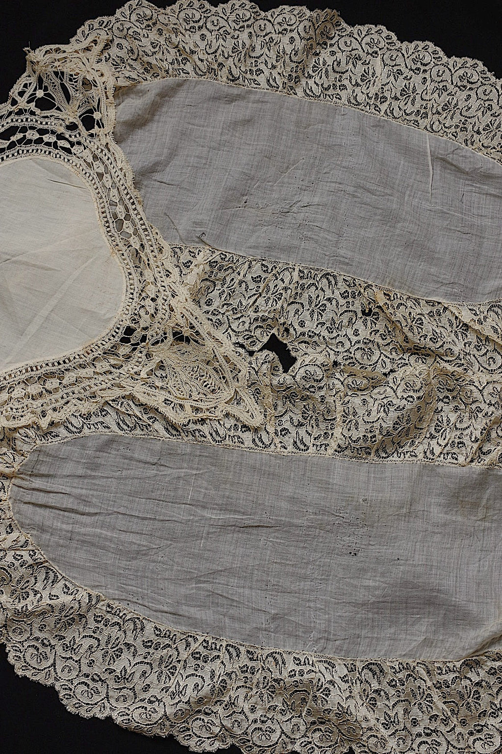 アンティークレース　dentelle antique アンティークレース　ハギレ　素材用 .FR a l'epoque