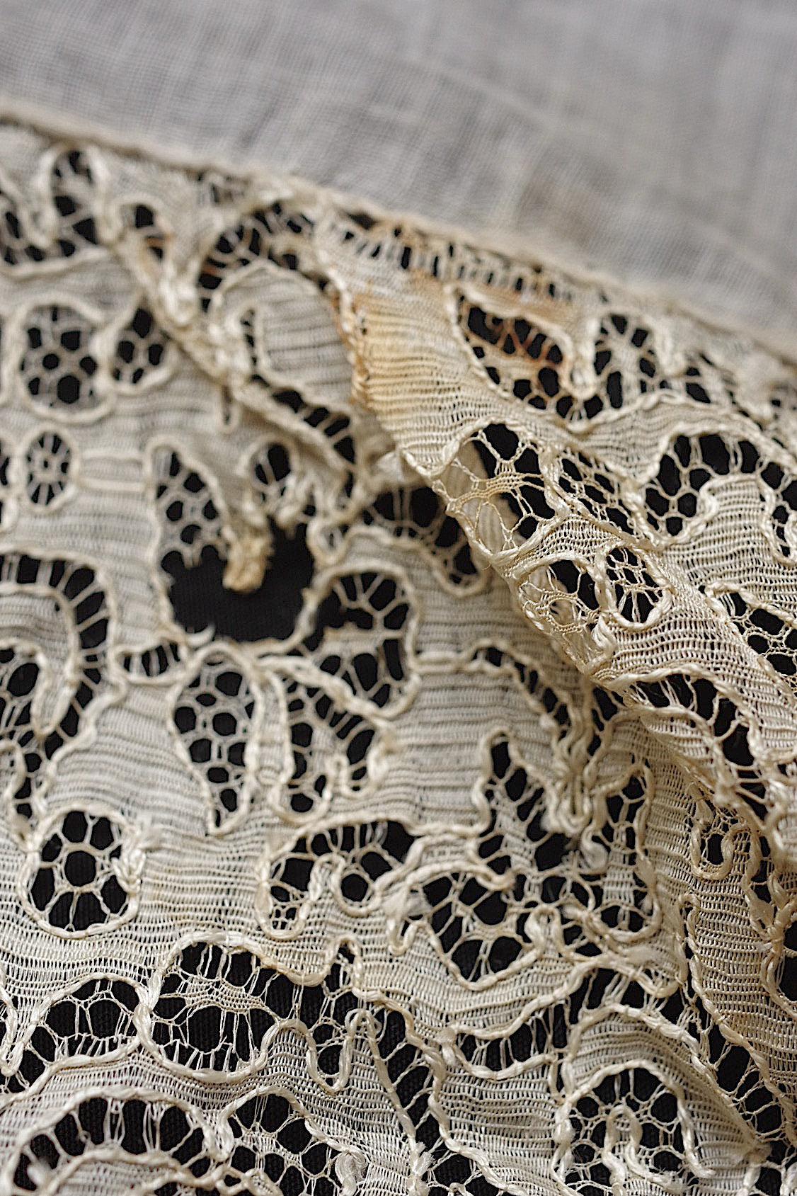 アンティークレース　dentelle antique アンティークレース　ハギレ　素材用 .FR a l'epoque