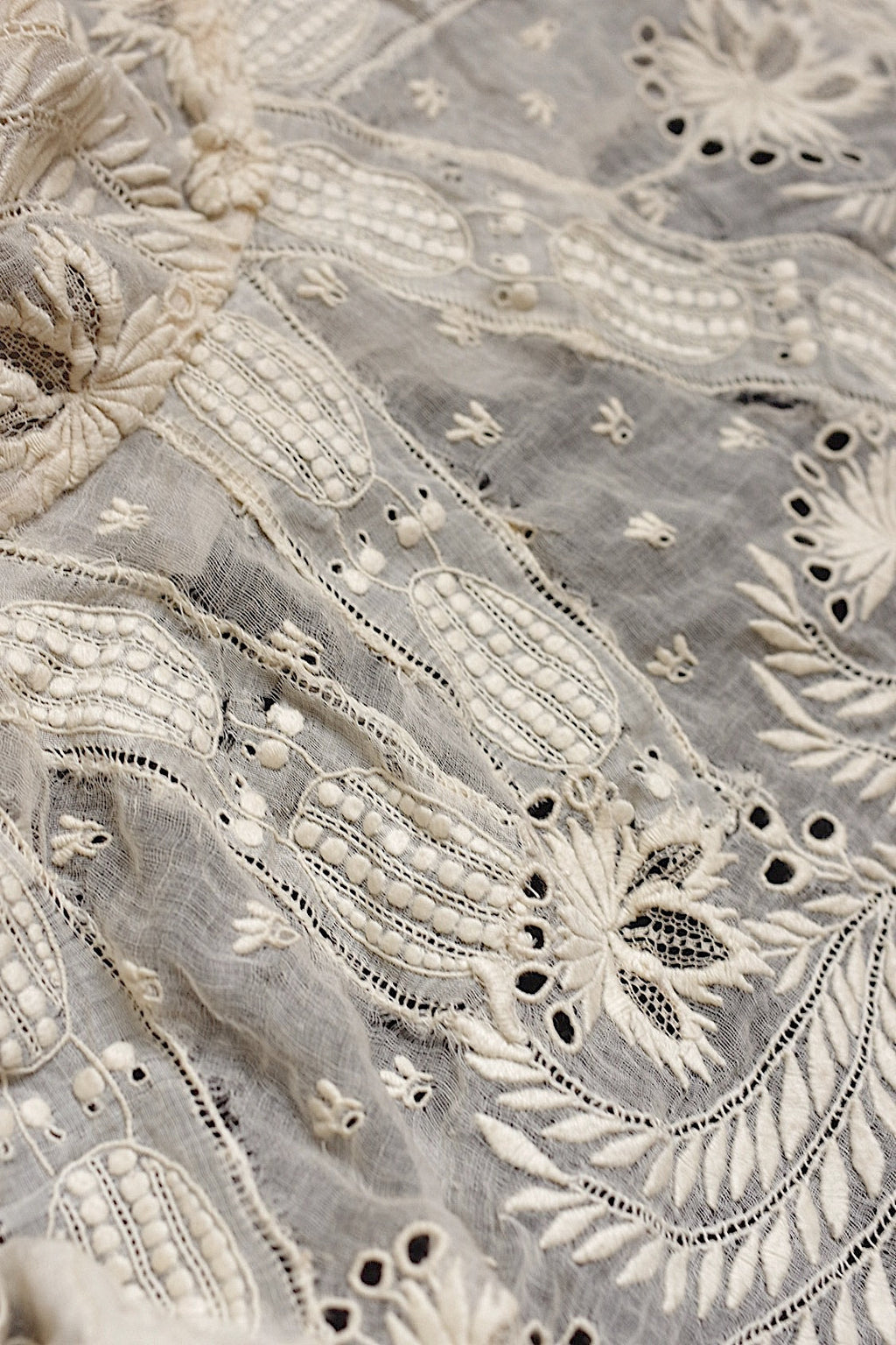 アンティークレース　dentelle antique アンティークレース　刺繍ケープ .FR a l'epoque