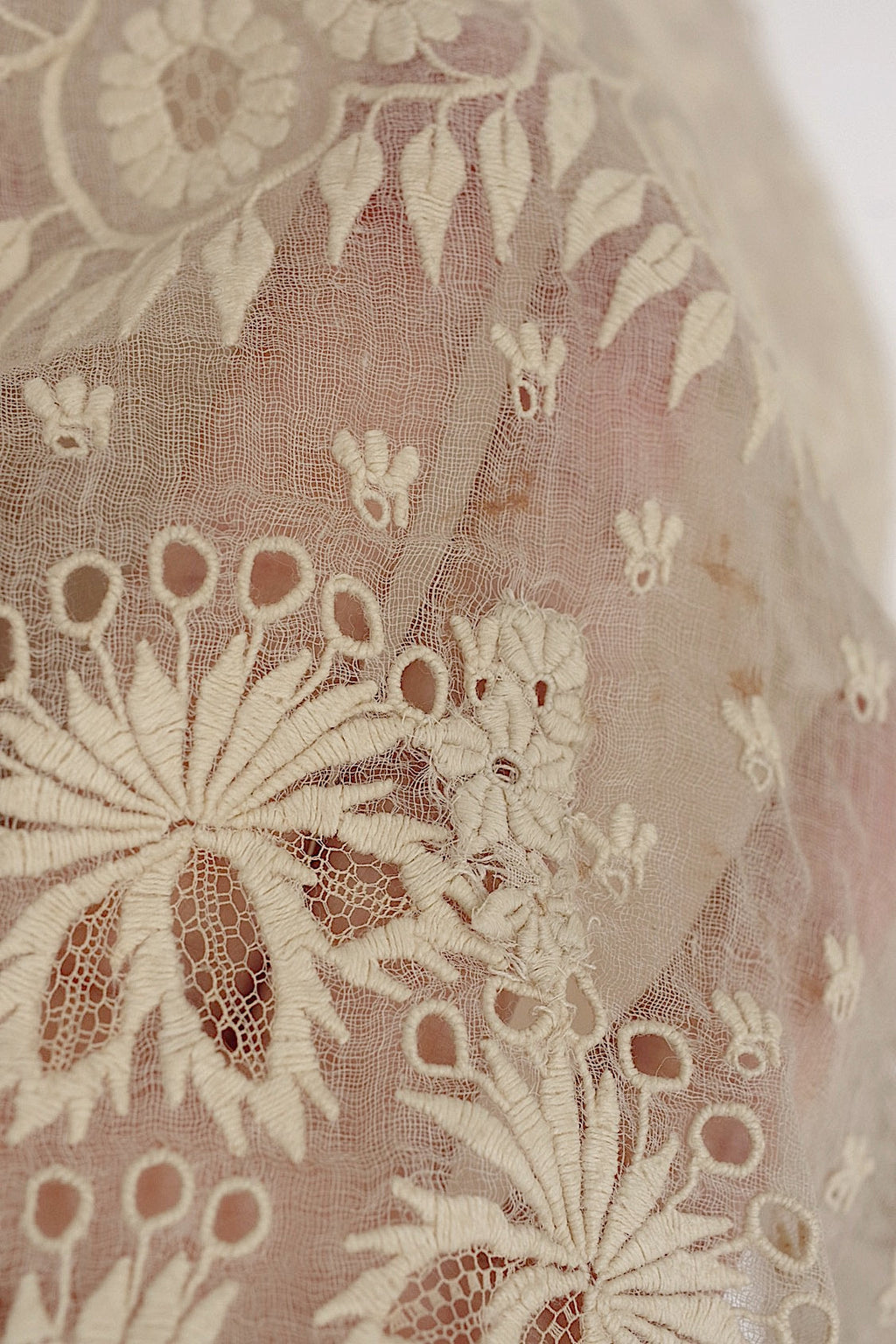 アンティークレース　dentelle antique アンティークレース　刺繍ケープ .FR a l'epoque