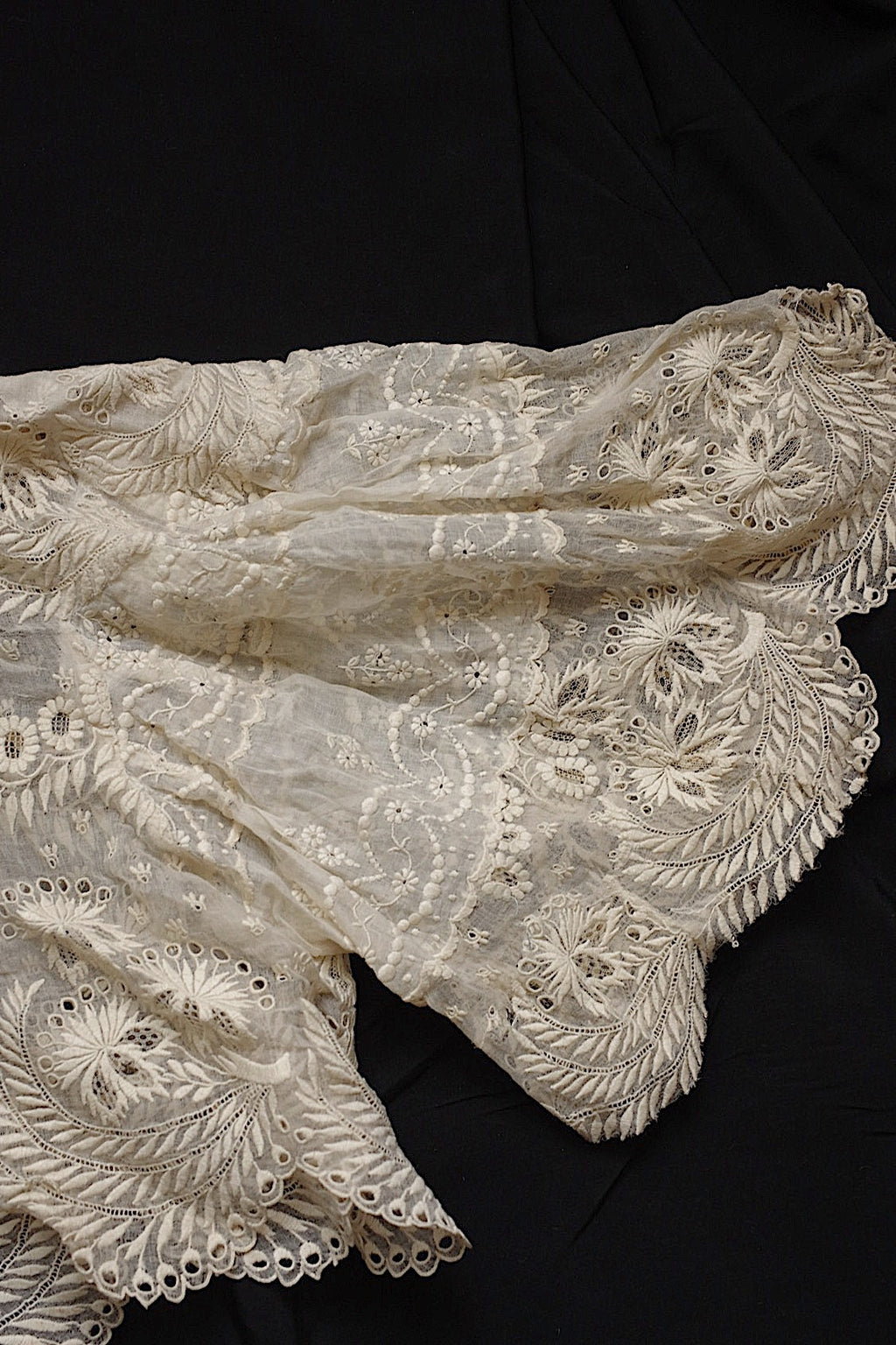 アンティークレース　dentelle antique アンティークレース　刺繍ケープ .FR a l'epoque